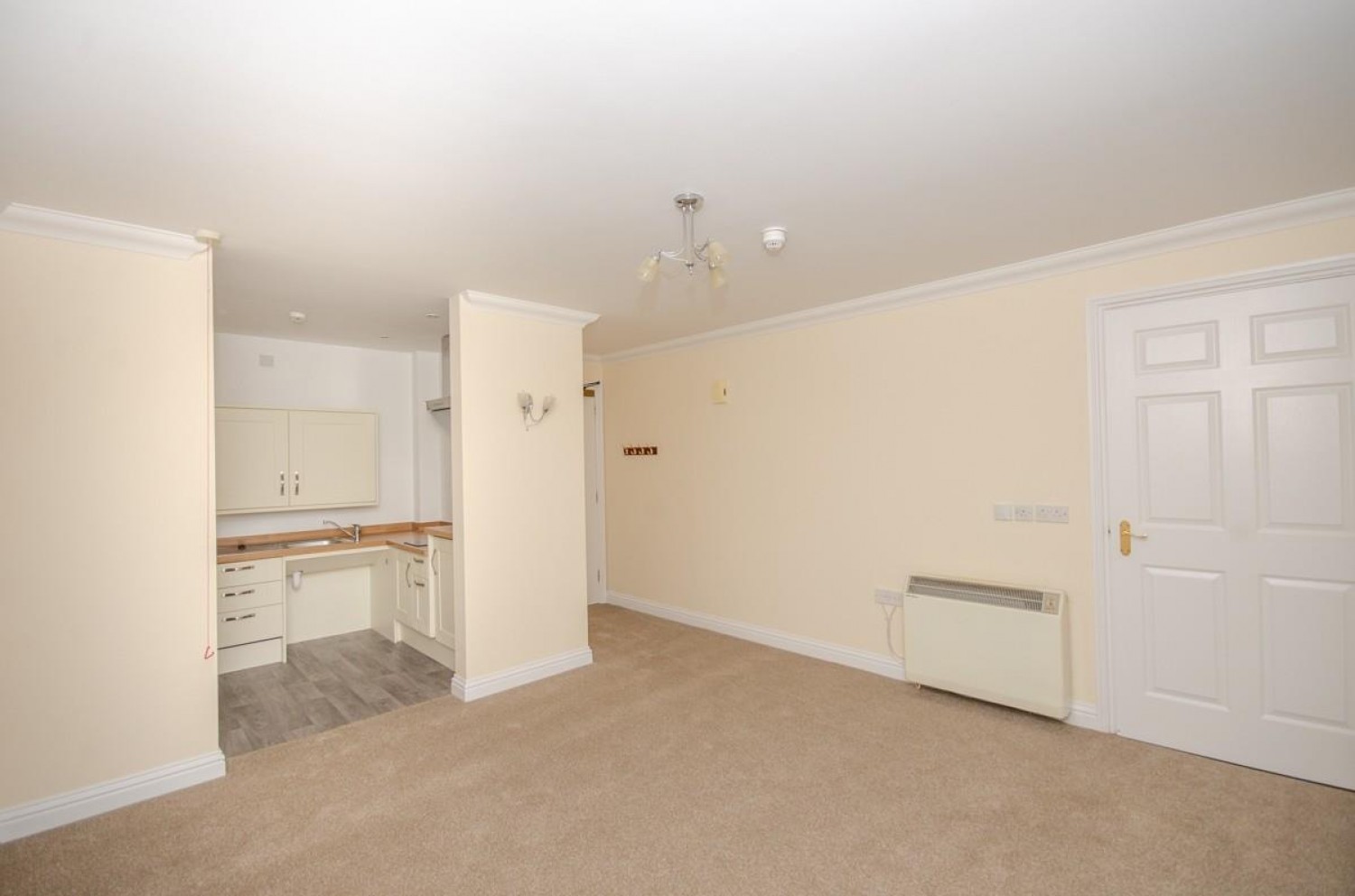 2 bedroom Flat for sale in Sycamore House, Woodland Court, Partridge Drive, Bristol, BS16 2RD