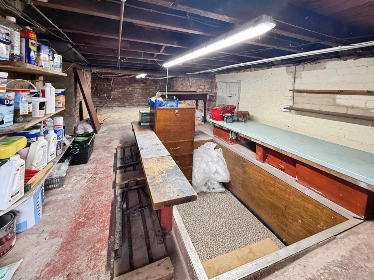 Leeds Road, Thackley, Bradford