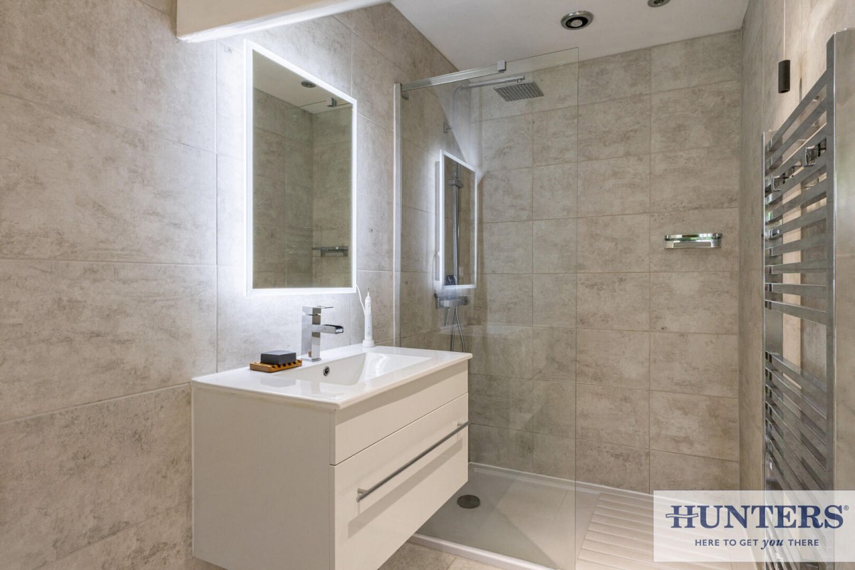 High Street, Yeadon, Leeds