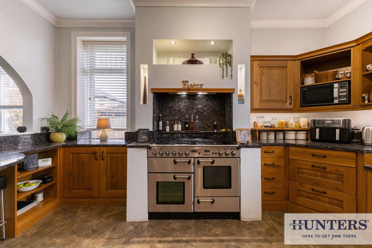 High Street, Yeadon, Leeds