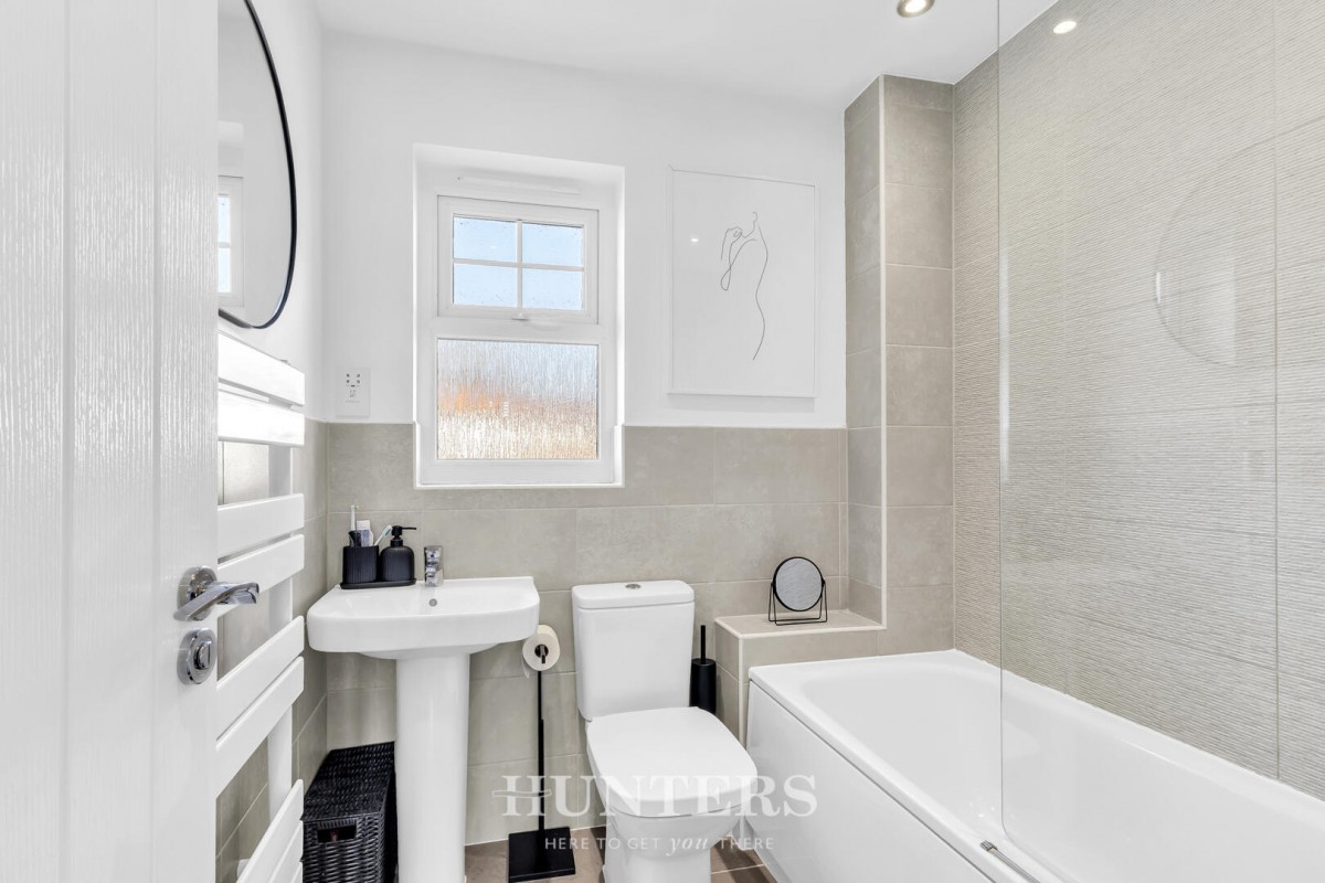 Weave Close, Middleton, Manchester, M24