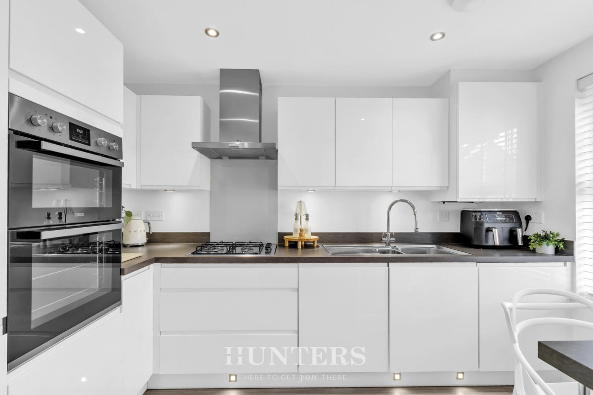 Weave Close, Middleton, Manchester, M24