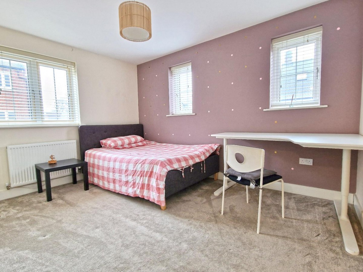 Whitelands Way, Bicester