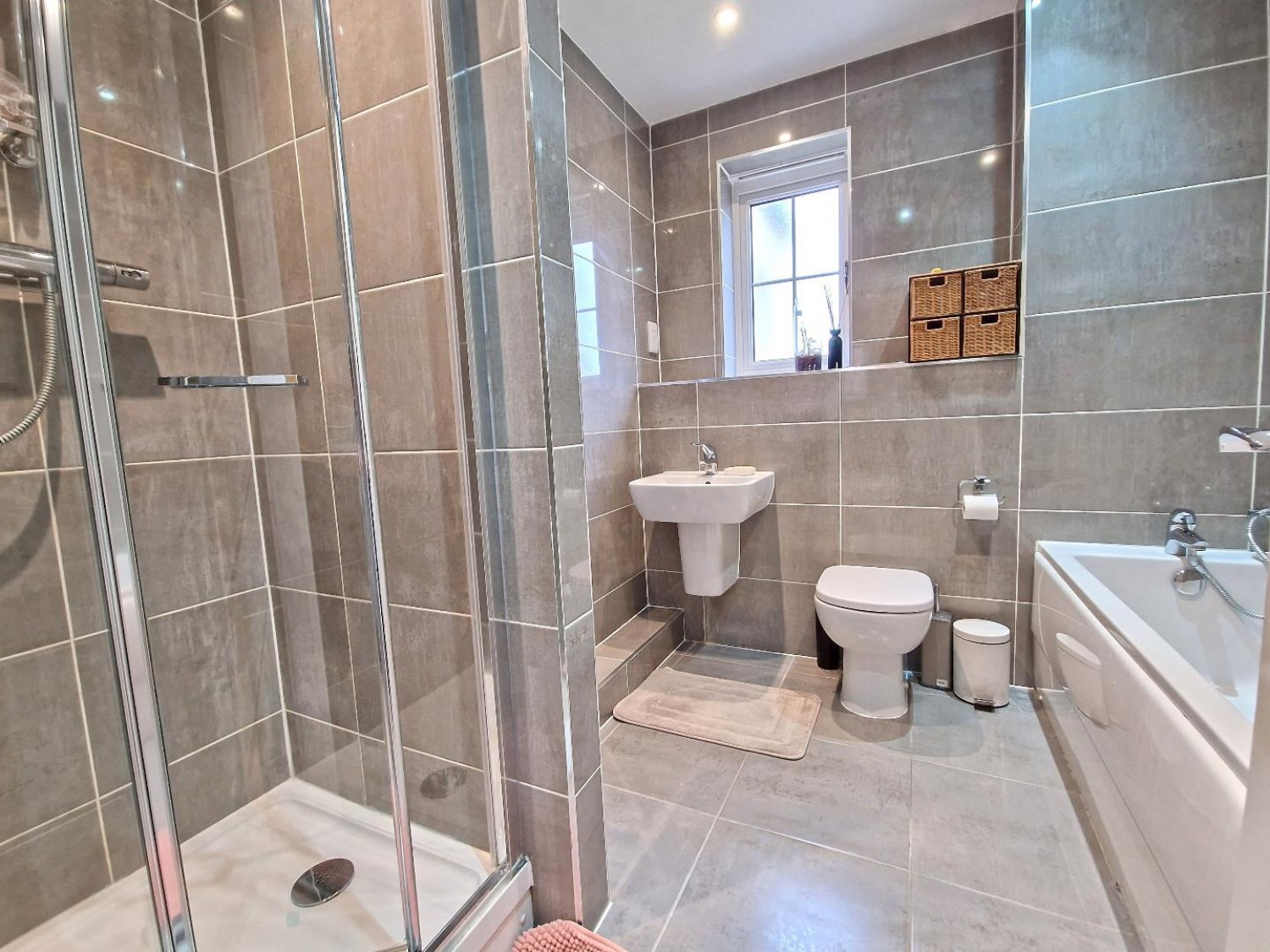 Whitelands Way, Bicester