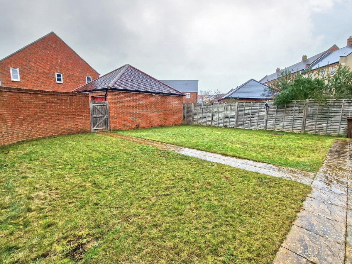 Whitelands Way, Bicester