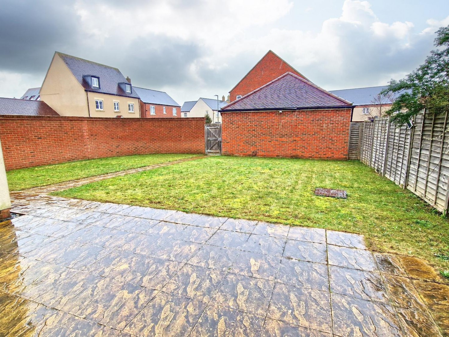 Whitelands Way, Bicester