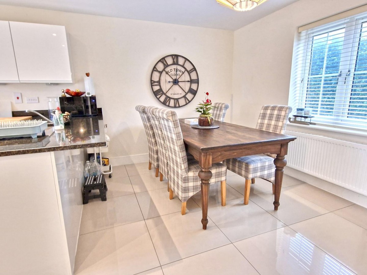 Whitelands Way, Bicester