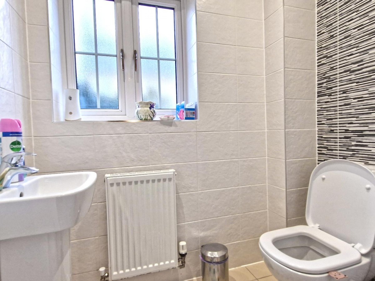 Whitelands Way, Bicester