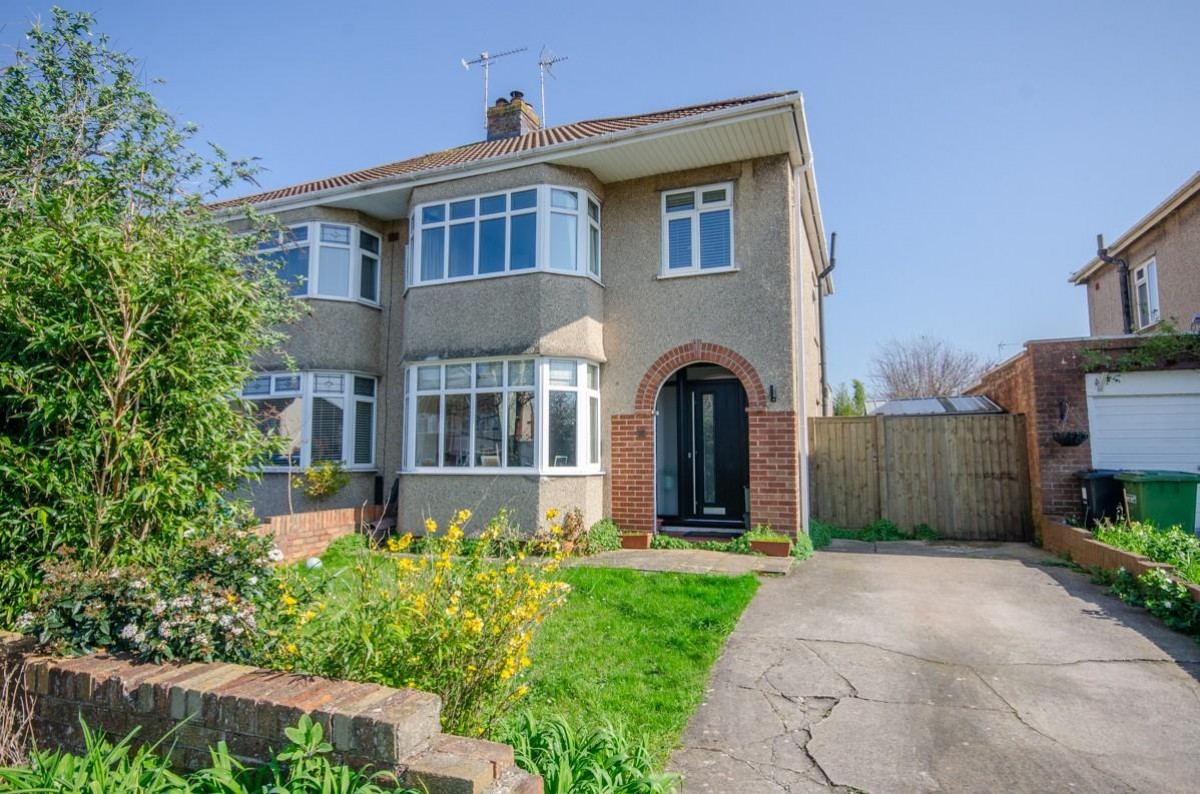 Queensholm Drive, Downend,, Bristol, BS16 6LA