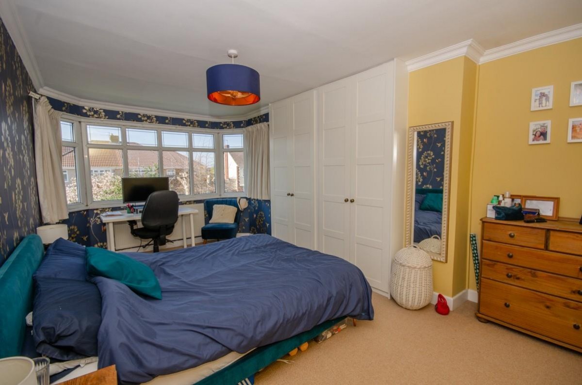 Queensholm Drive, Downend,, Bristol, BS16 6LA