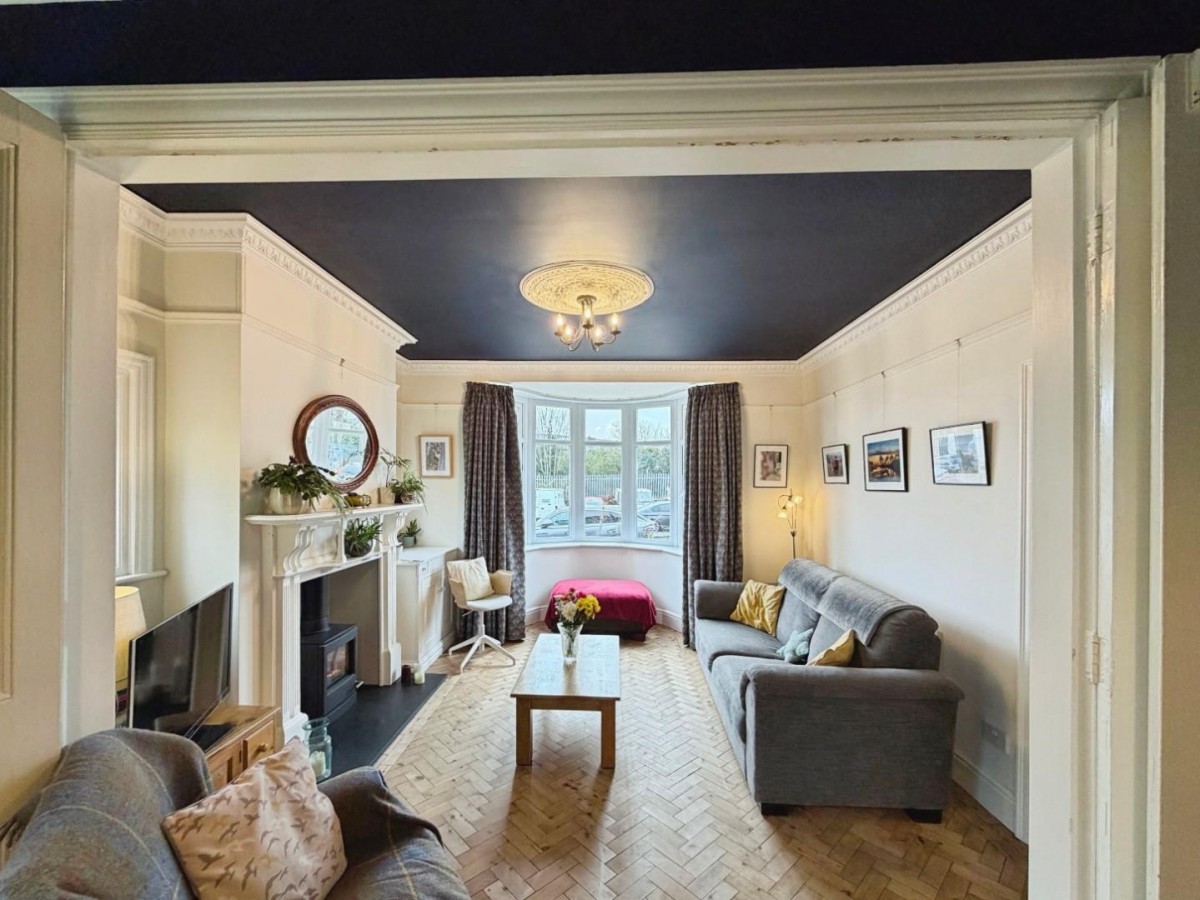 Station Road, Little Sutton