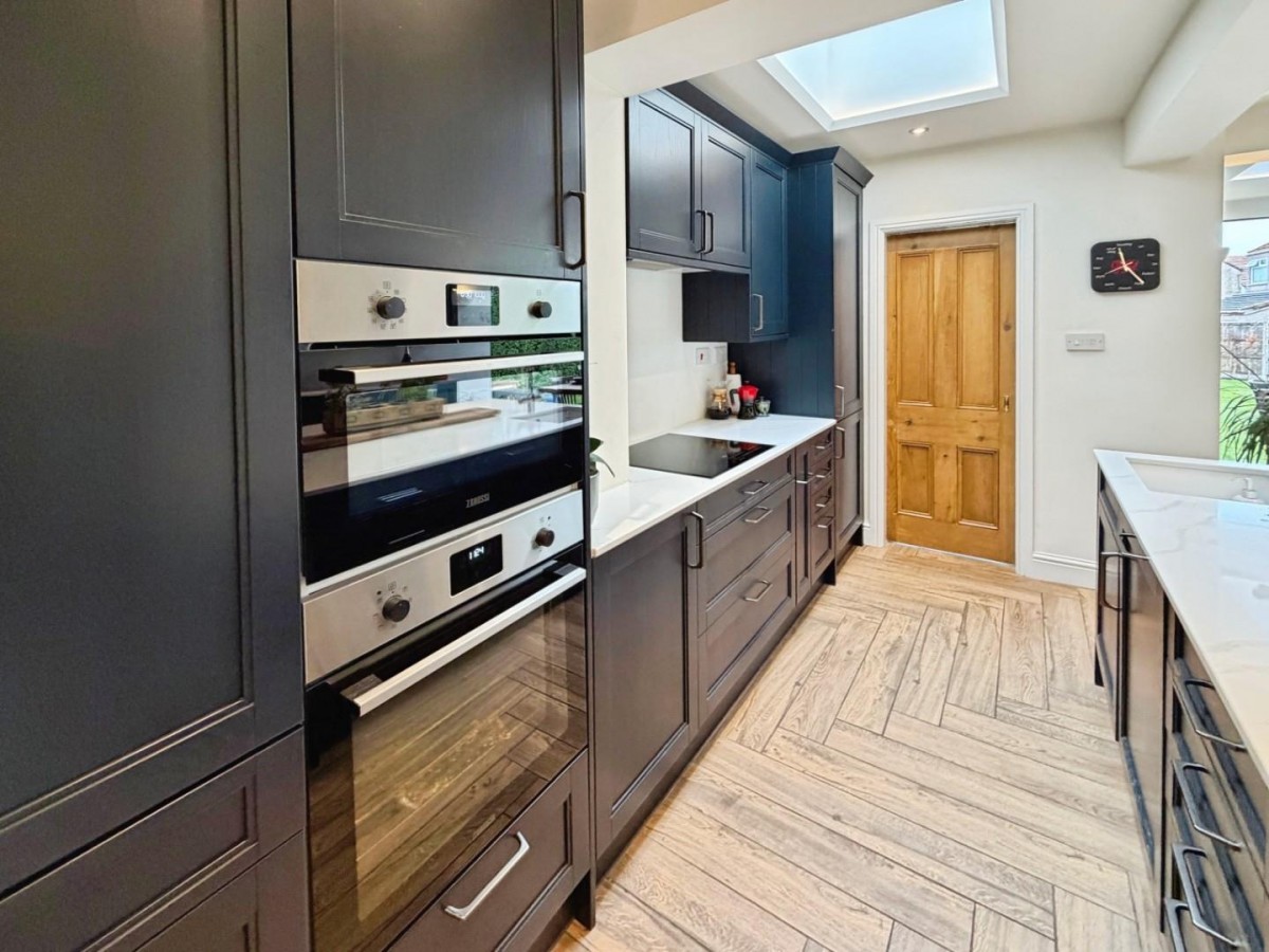 Station Road, Little Sutton