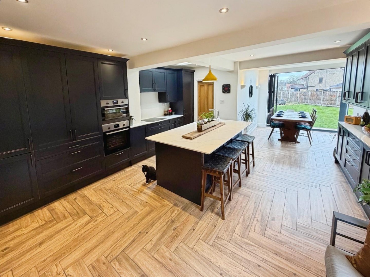 Station Road, Little Sutton