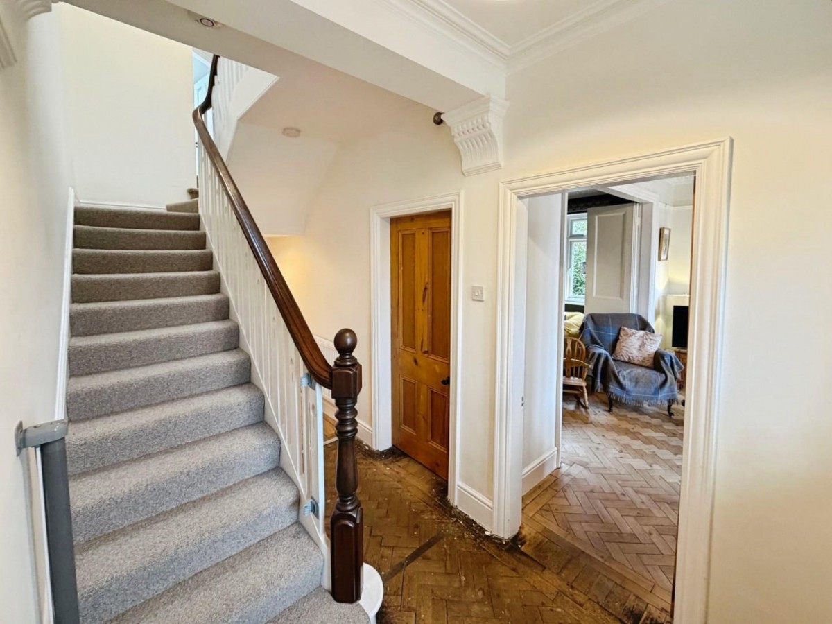 Station Road, Little Sutton