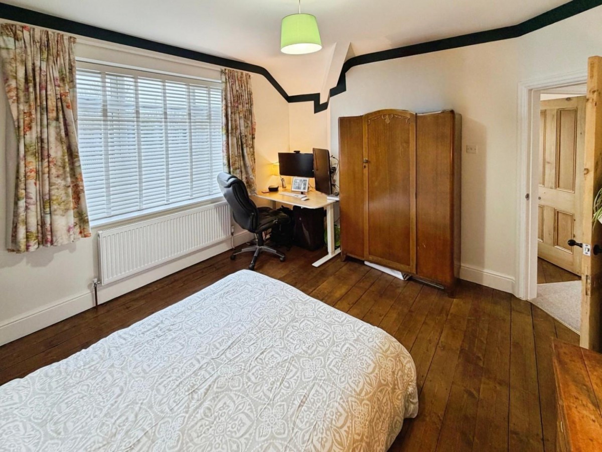 Station Road, Little Sutton