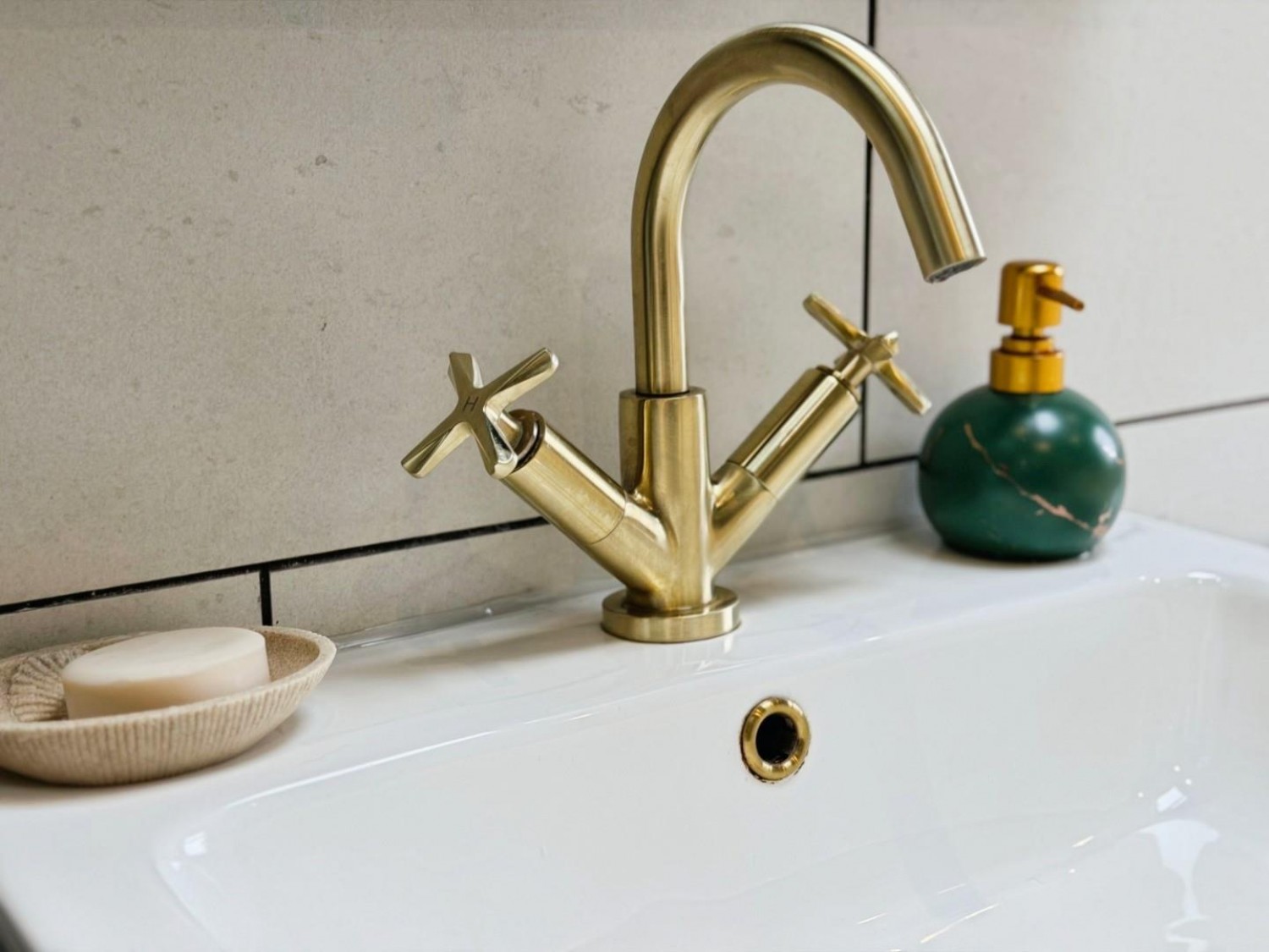 Station Road, Little Sutton