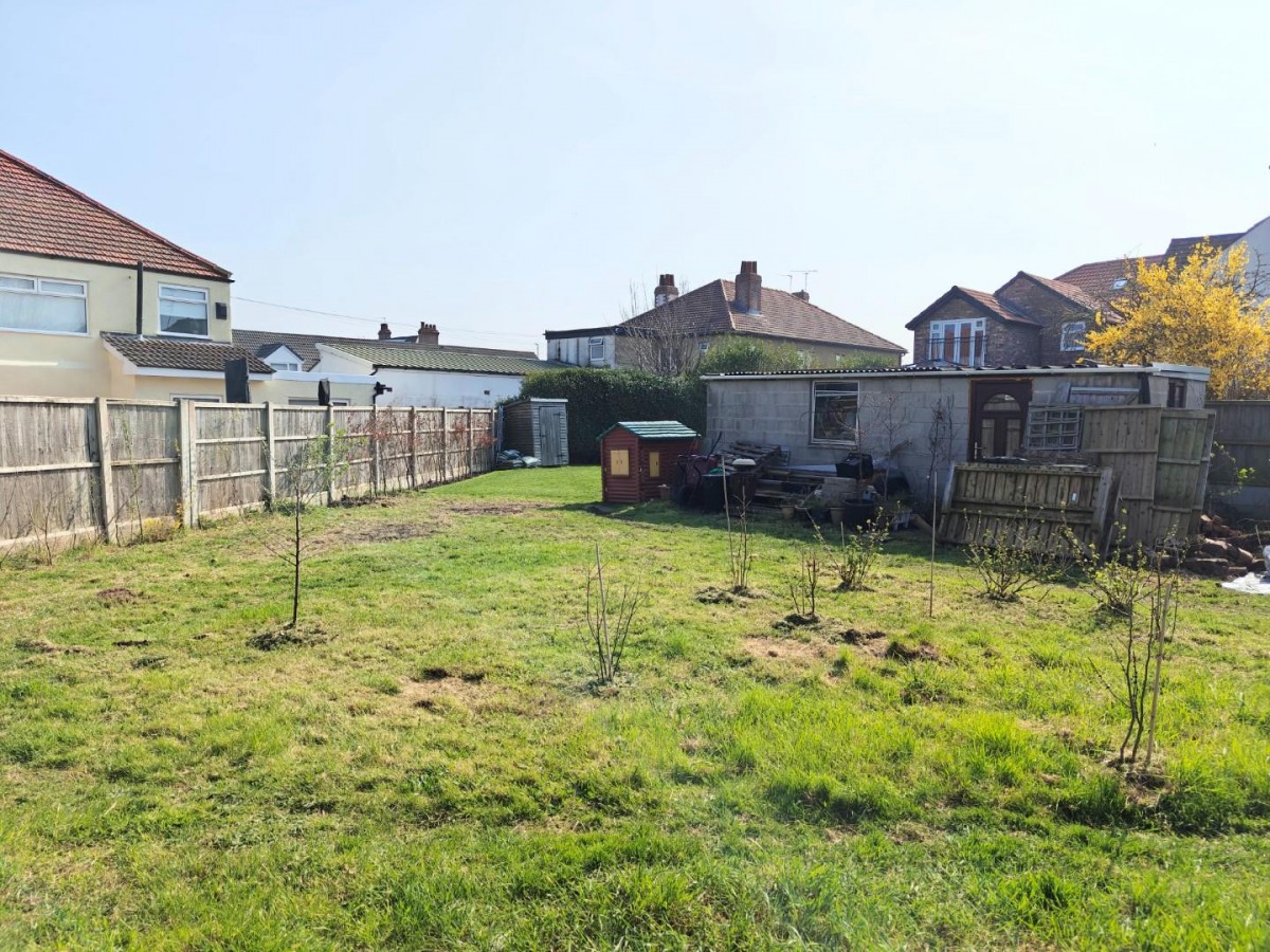 Station Road, Little Sutton