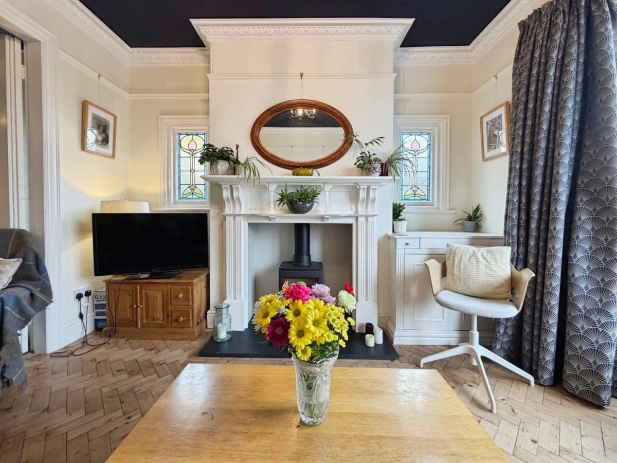 Station Road, Little Sutton