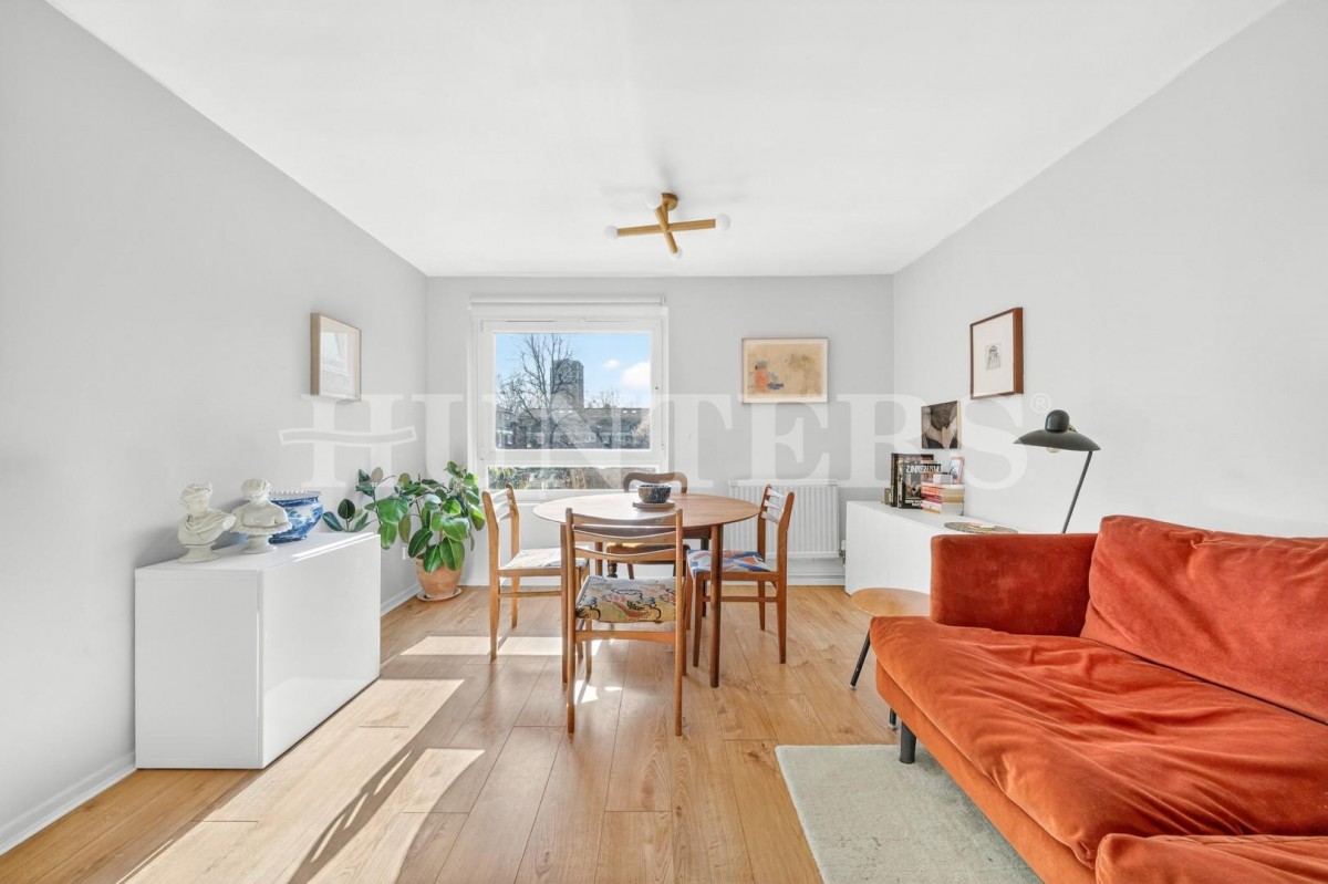 Victoria Crescent, London, N15