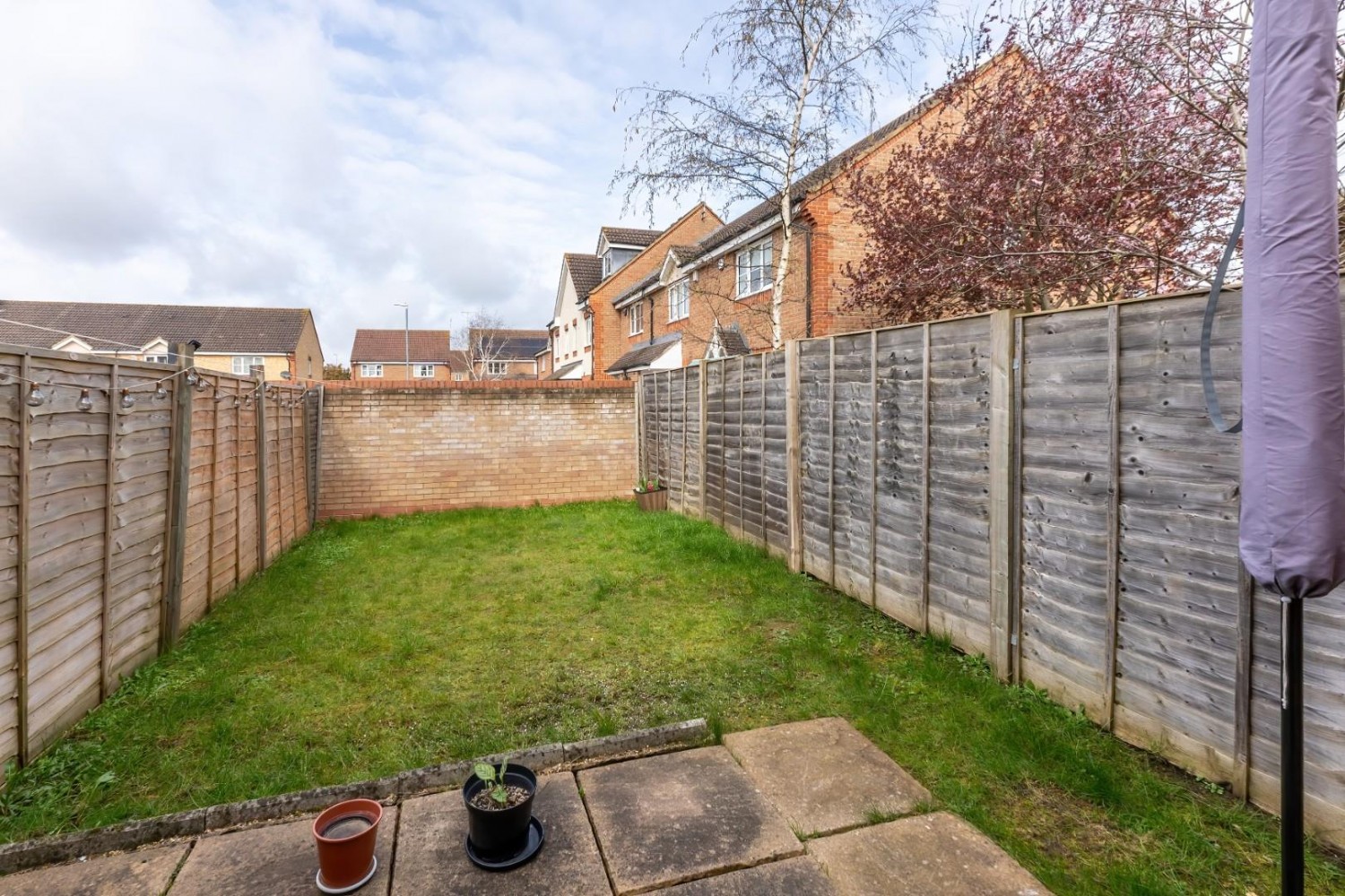 2 bedroom House for sale in Palmer Crescent, Leighton Buzzard