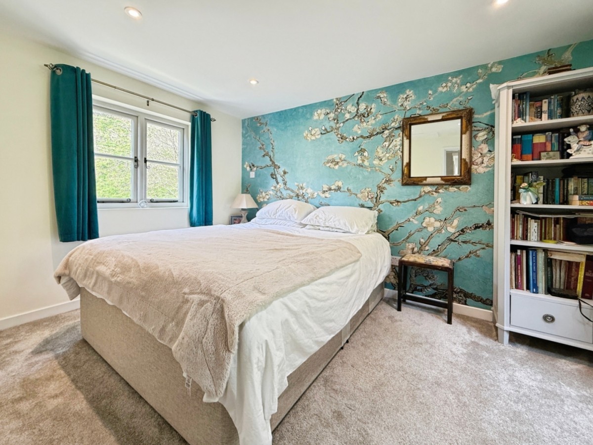 The Valley, Chalford, Stroud