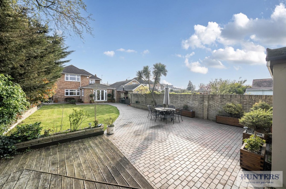 Mayplace Road East, Bexleyheath