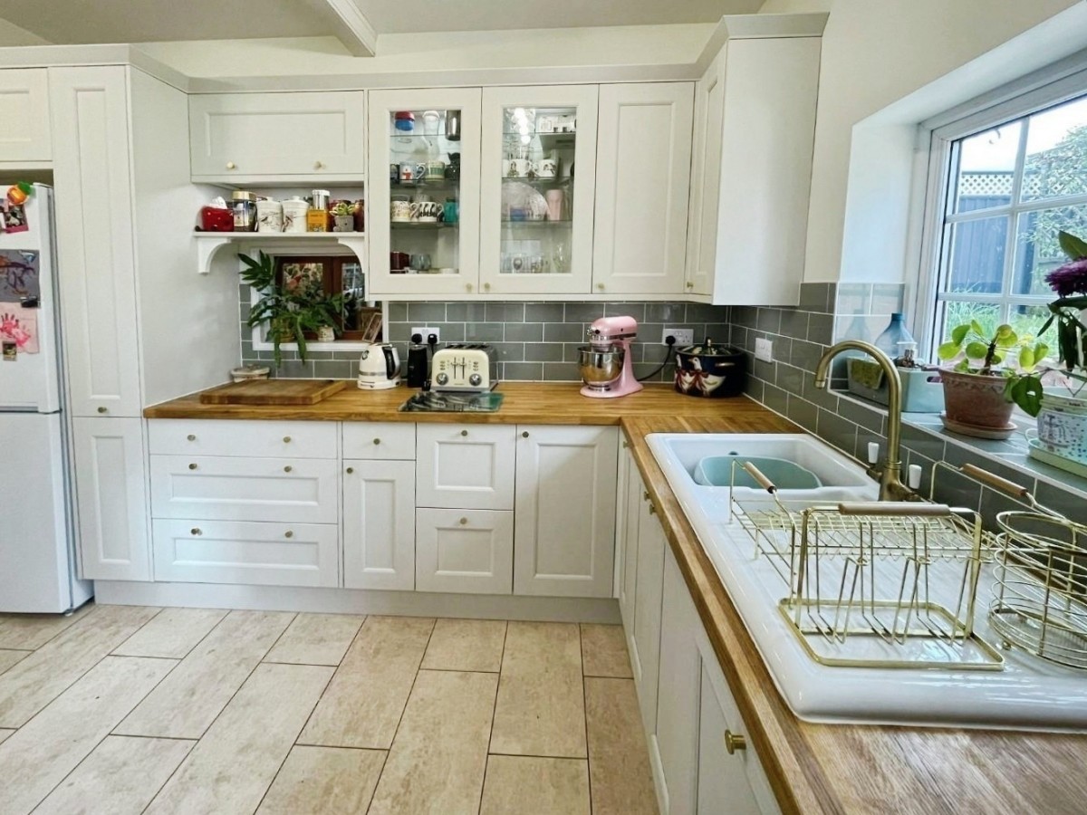 Kingshill Road, Dursley, GL11 4EF