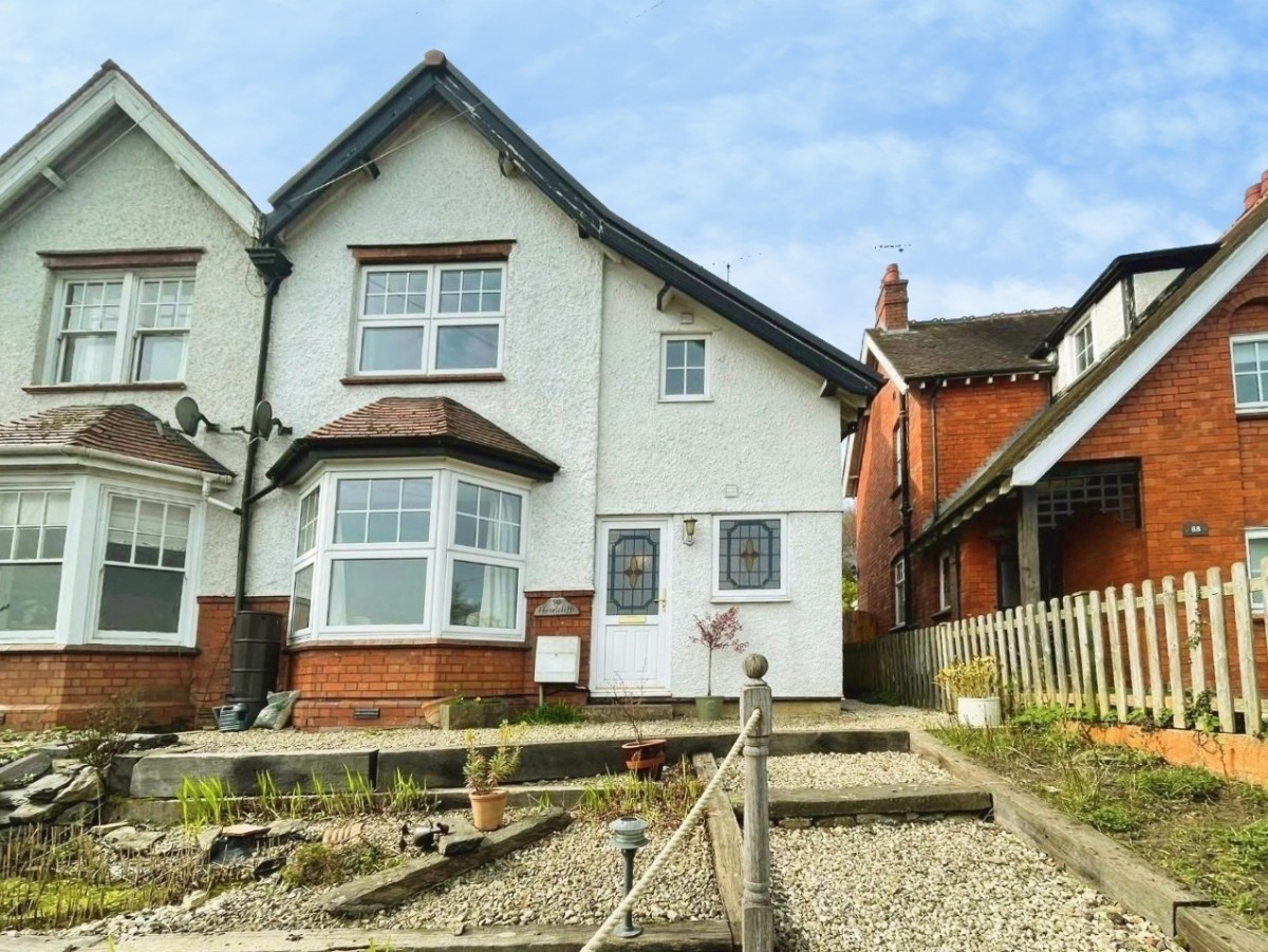 Kingshill Road, Dursley, GL11 4EF