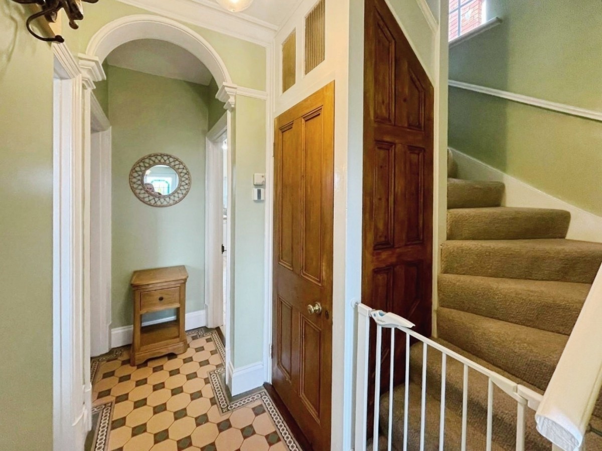 Kingshill Road, Dursley, GL11 4EF