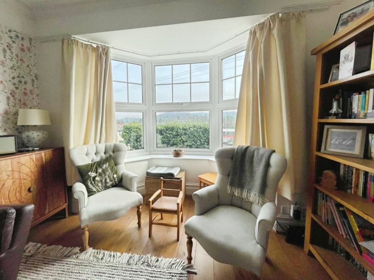 Kingshill Road, Dursley, GL11 4EF