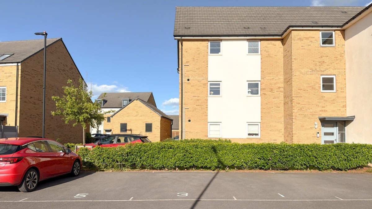 Clark Drive, Yate, BS37 7EH