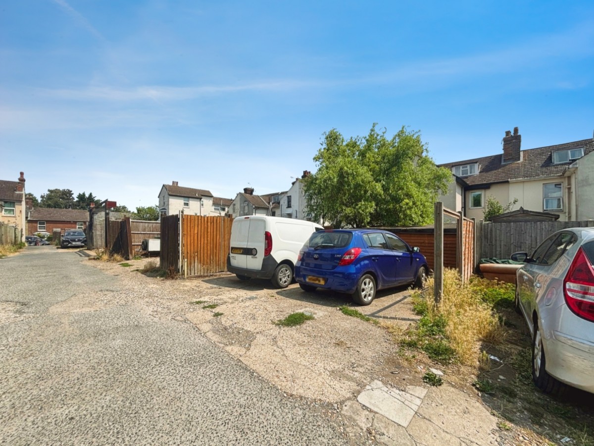Wellesley Road, Ashford