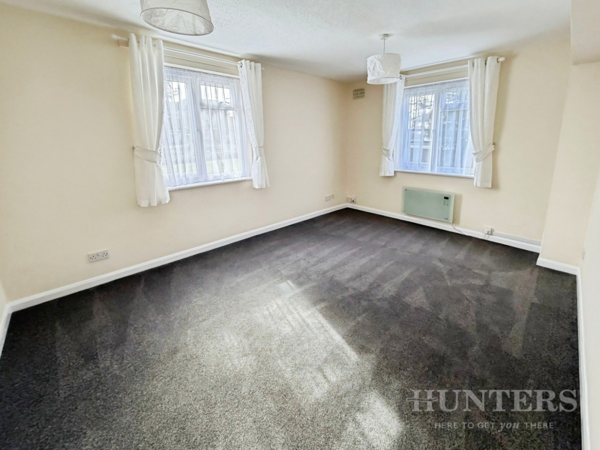 88 Benhill Wood Road, Sutton