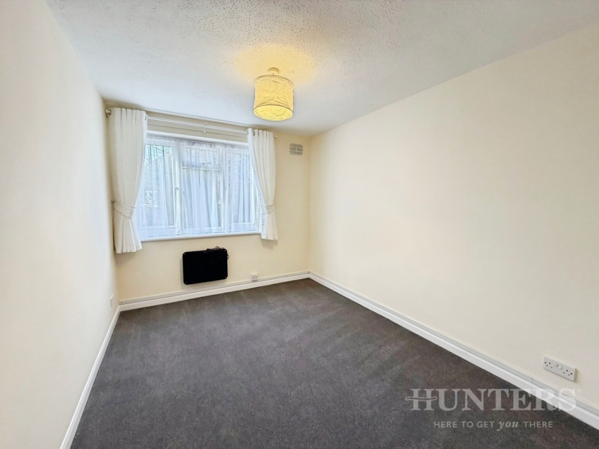 88 Benhill Wood Road, Sutton