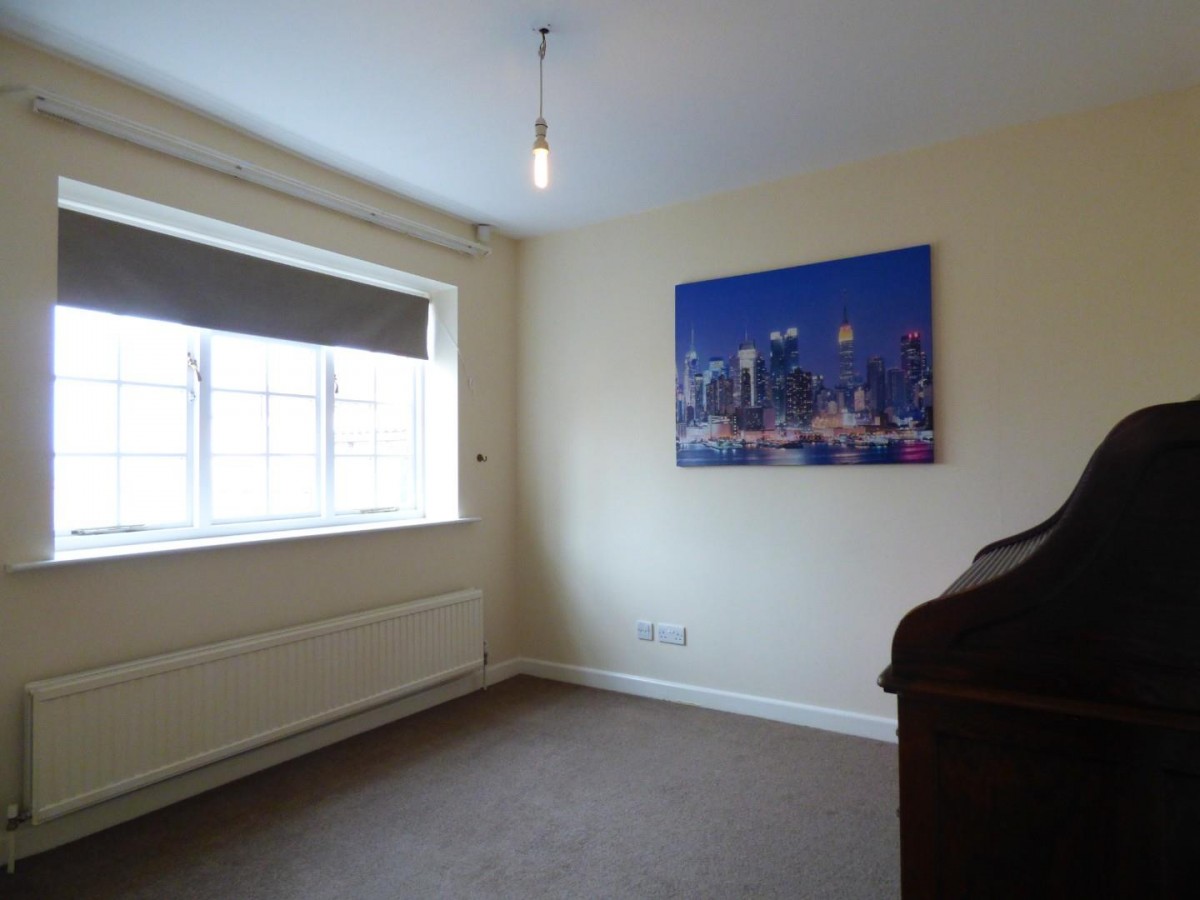 Whitegates, Old Great North Road