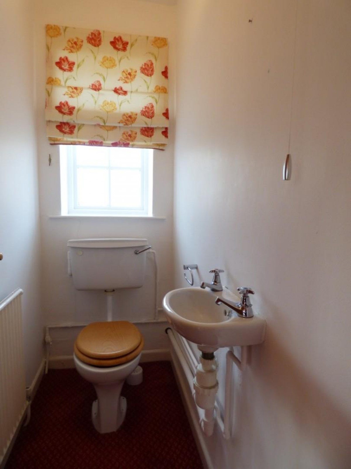 Whitegates, Old Great North Road