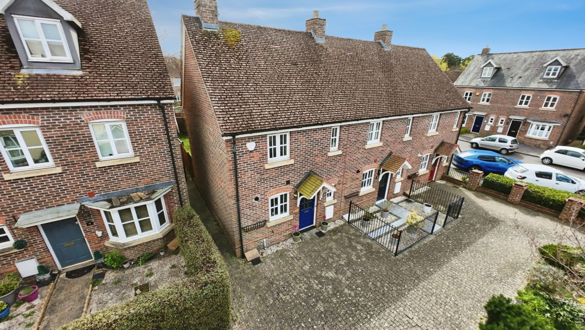 Langley Common Road, Barkham, Wokingham