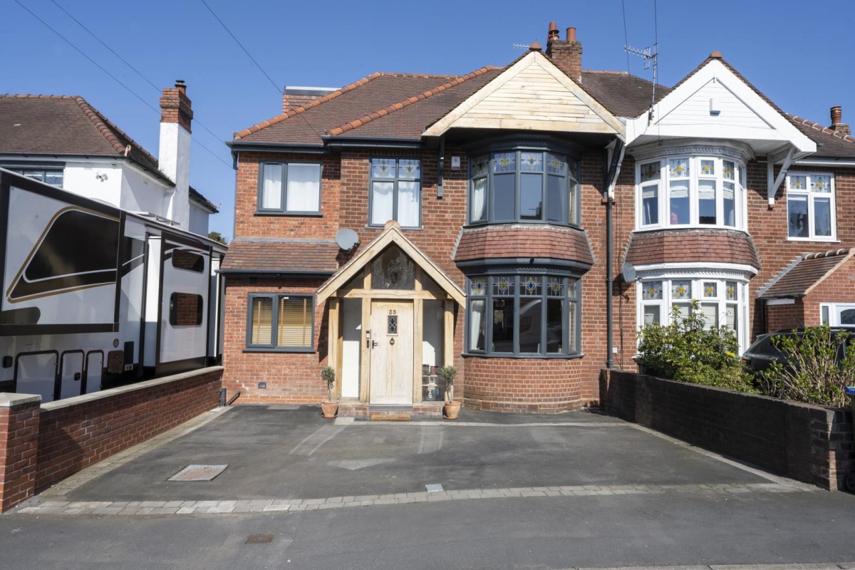 Compton Road, Cradley Heath, B64 5BB