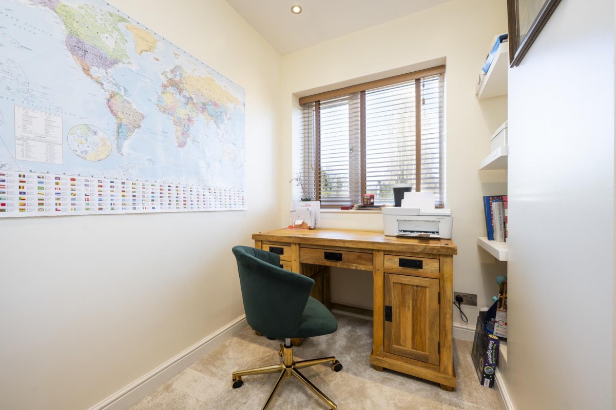 Compton Road, Cradley Heath, B64 5BB