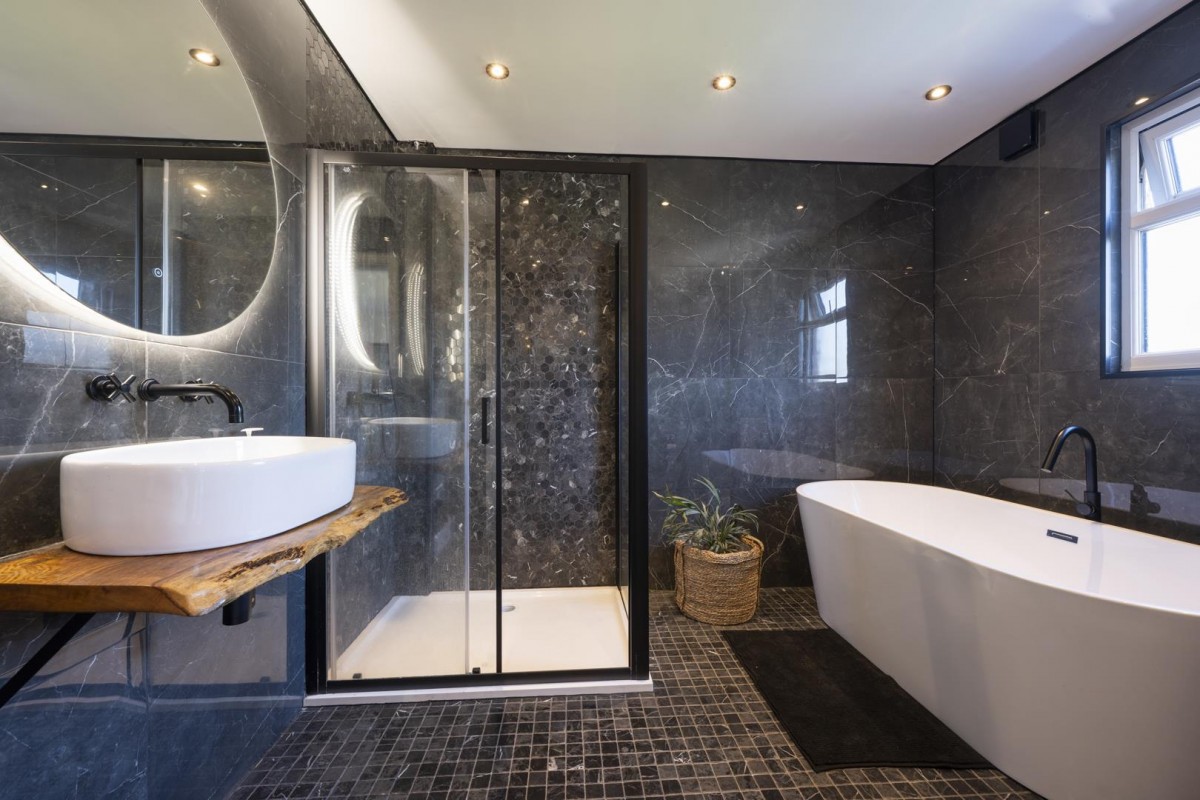 Compton Road, Cradley Heath, B64 5BB