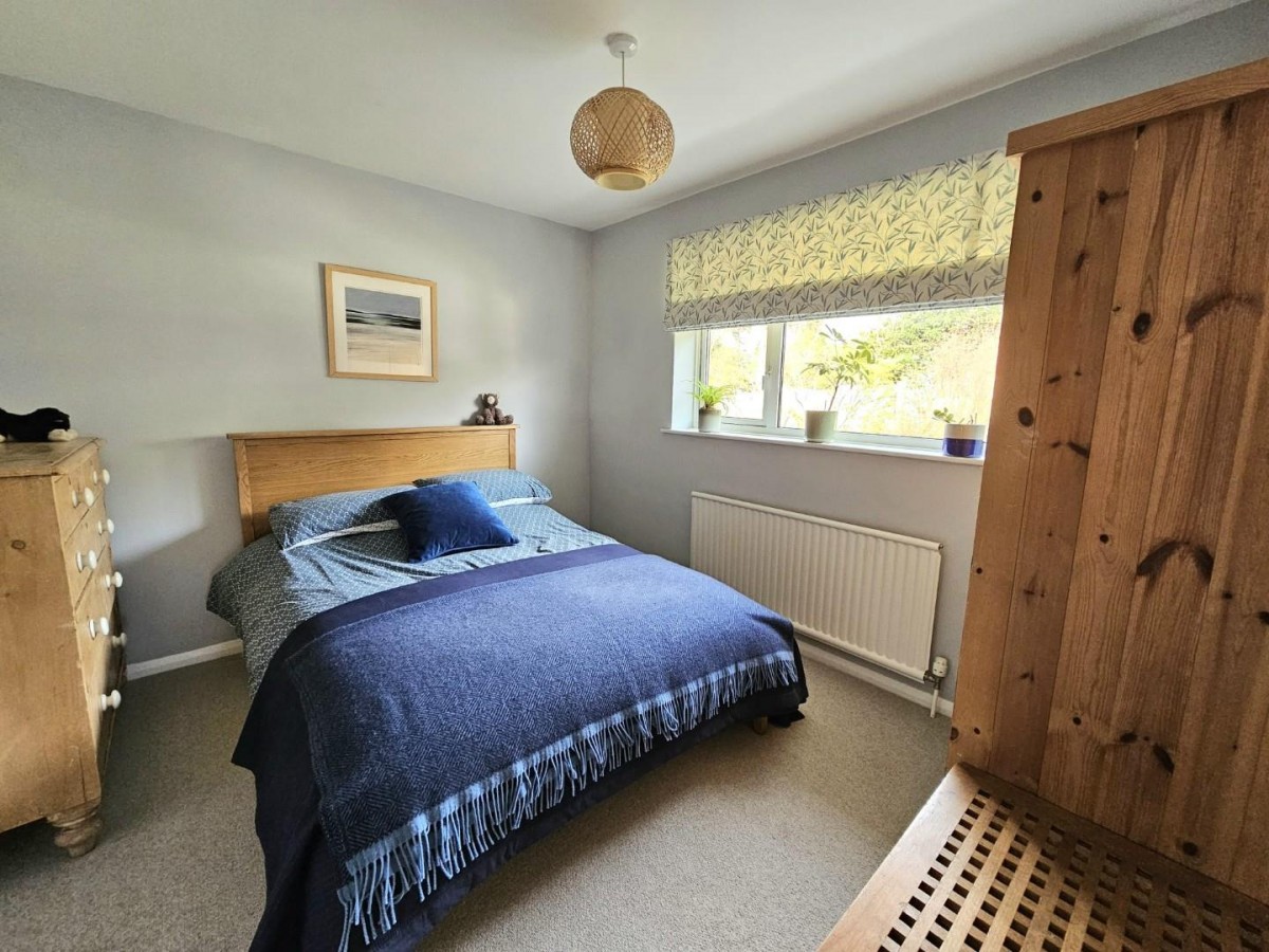 Orchard Leaze, Cam, GL11 6HX