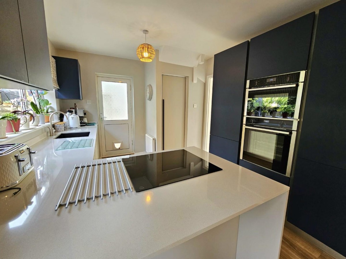 Orchard Leaze, Cam, GL11 6HX