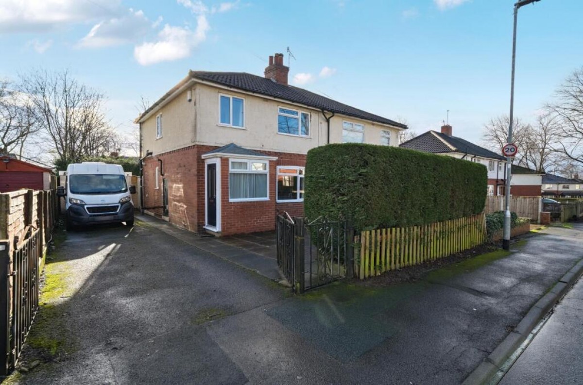 Broadgate Walk, Horsforth, Leeds