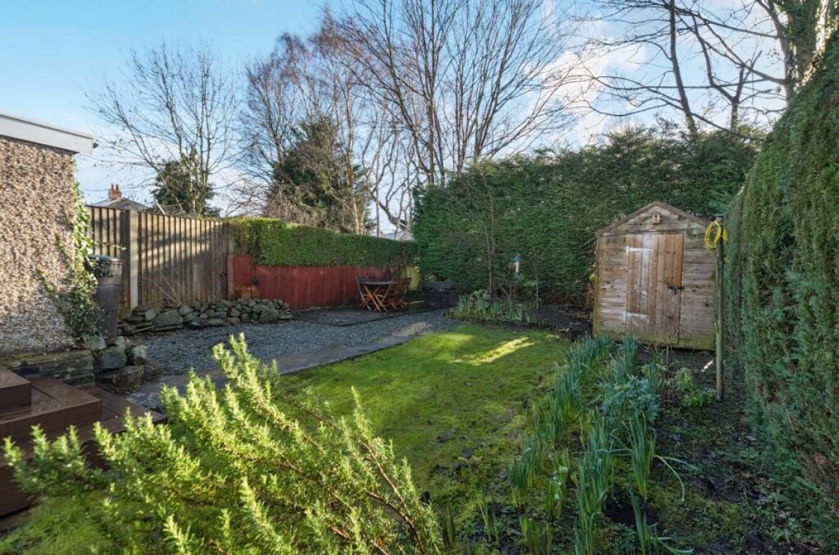 Broadgate Walk, Horsforth, Leeds
