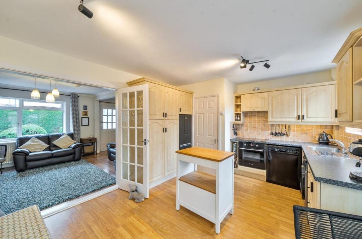 Broadgate Walk, Horsforth, Leeds