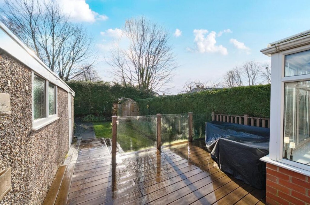 Broadgate Walk, Horsforth, Leeds