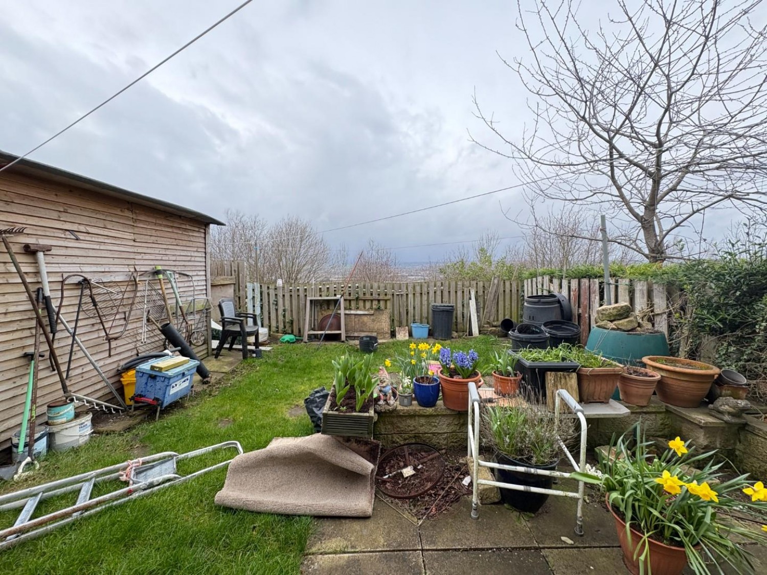 Mountain Road, Dewsbury