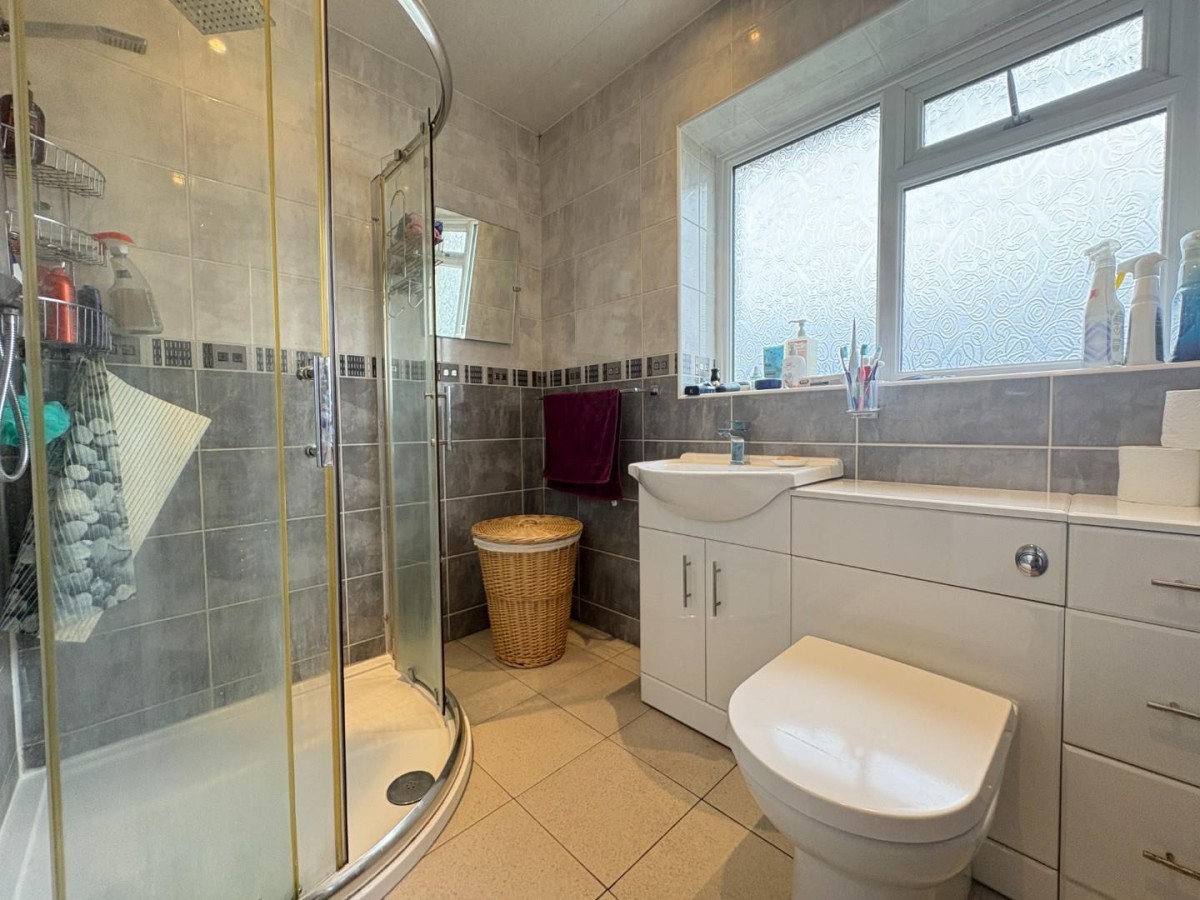 Mountain Road, Dewsbury