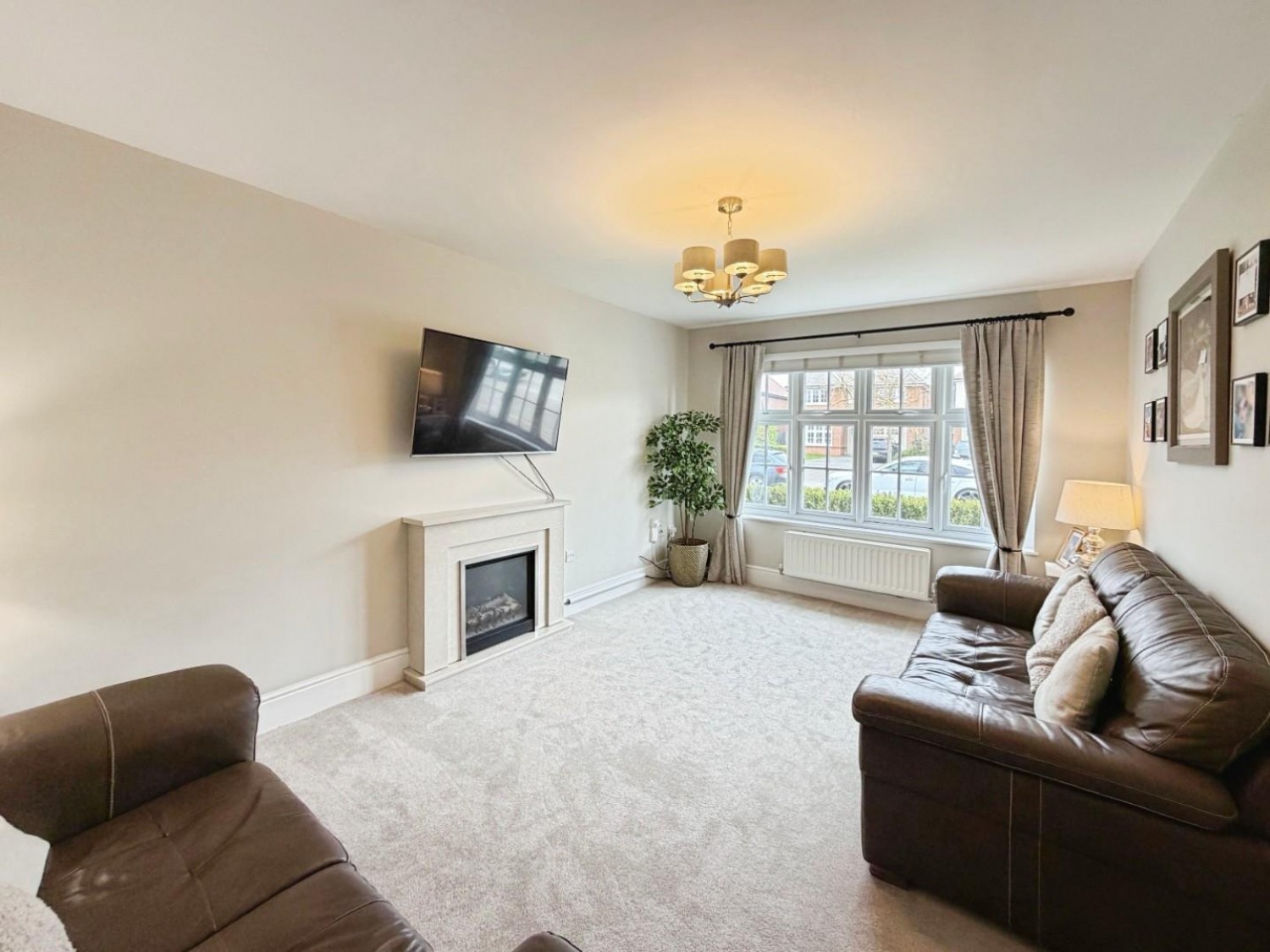 Leamington Road, Little Sutton