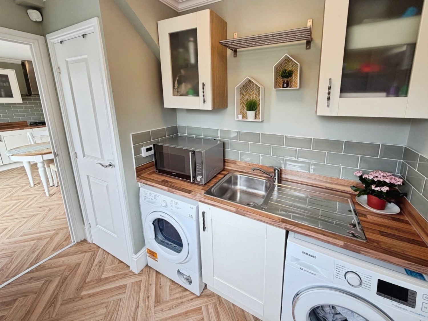 Leamington Road, Little Sutton